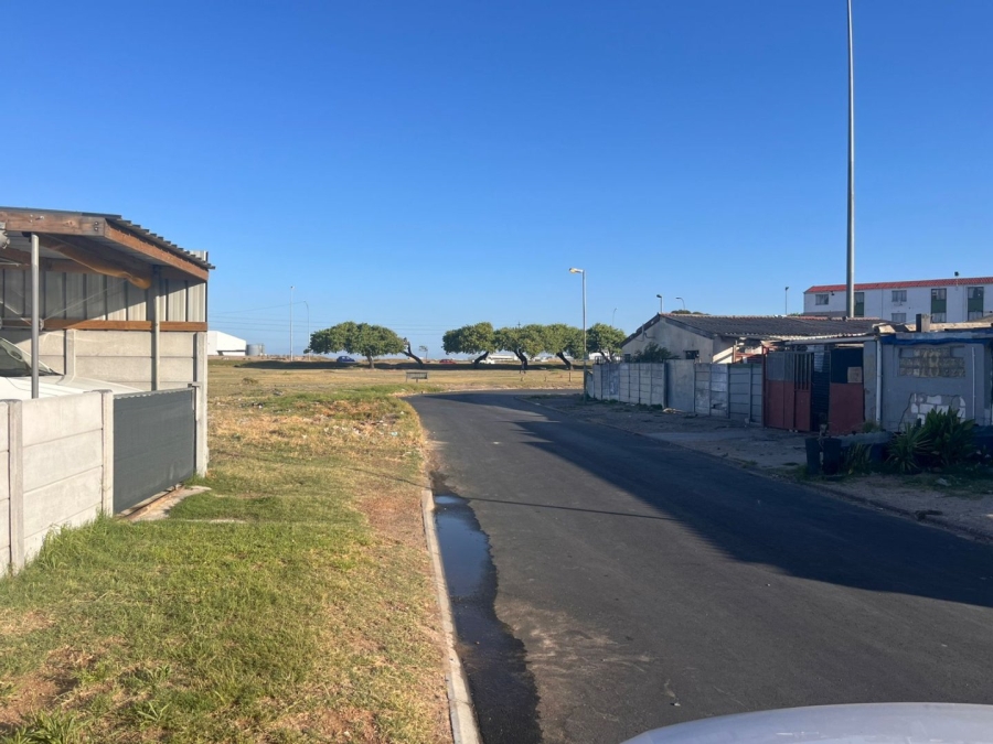 2 Bedroom Property for Sale in Bishop Lavis Western Cape